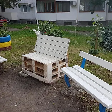 Апартамент Бургас アパート *